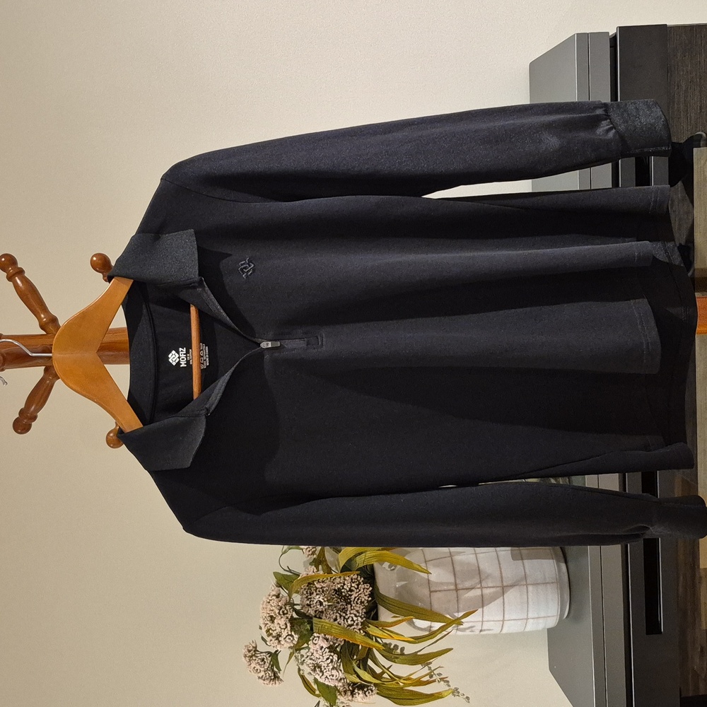 MOFIZ black long sleeve tee, collar, 1/4 zip neckline, Medium.